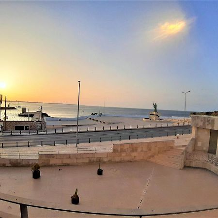 Potato Beach Apartment At Beach Front & Sea View Лагуш Экстерьер фото