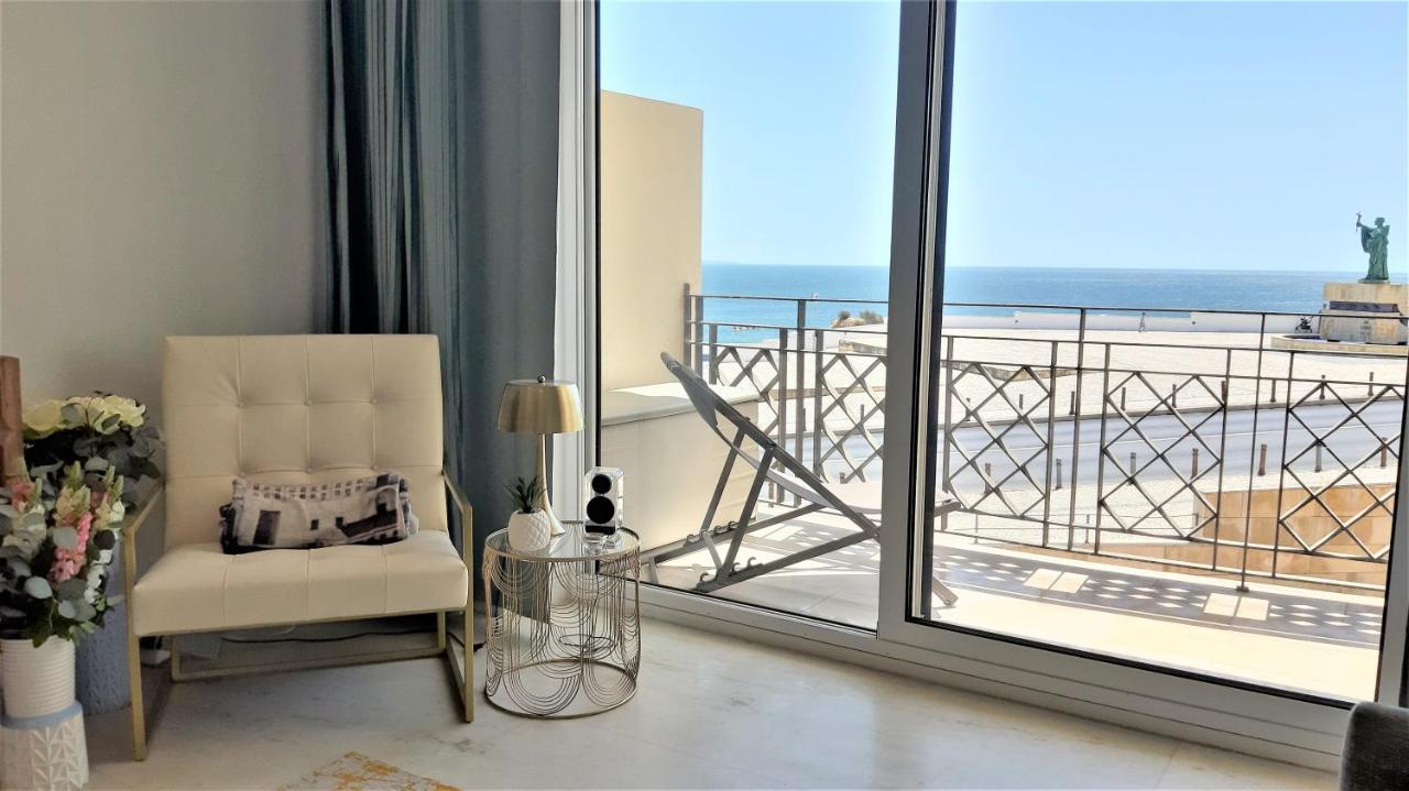 Potato Beach Apartment At Beach Front & Sea View Лагуш Экстерьер фото